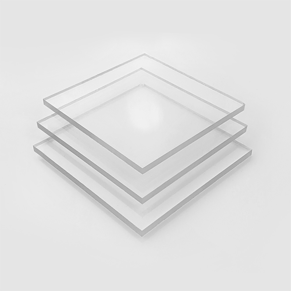 Clear PETG sheets stacked on top of each other, creating a transparent and orderly arrangement.
